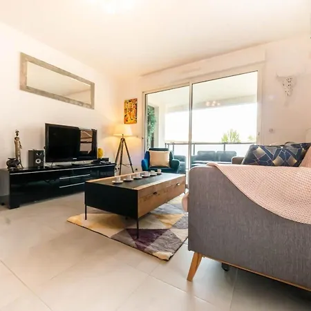 L'Heliade - Climatisation Et Parking Apartment Le Cres Exterior photo
