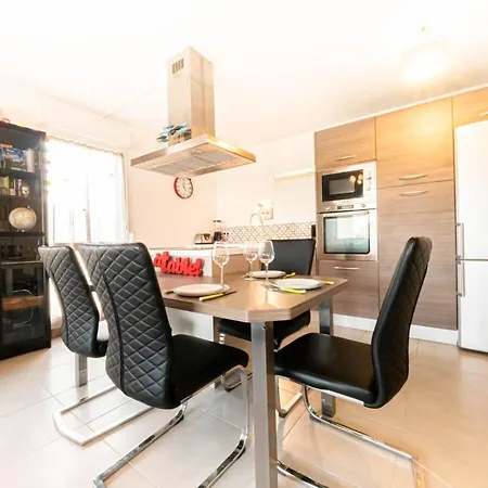 L'Heliade - Climatisation Et Parking Apartment Le Cres Exterior photo